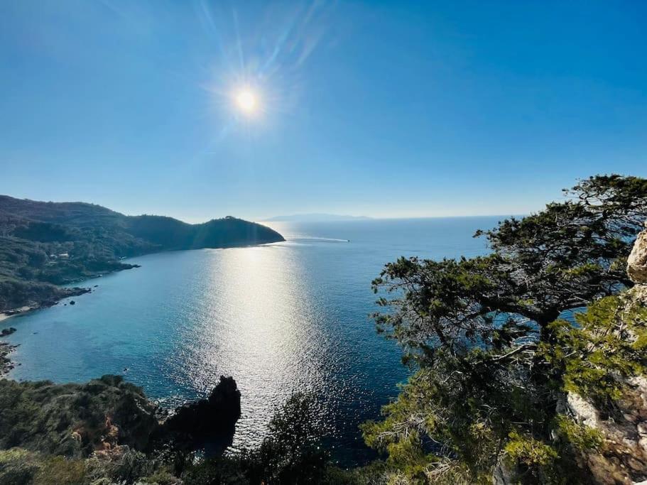 Maddy House - 50 Mt Dal Mare Βίλα Porto Santo Stefano  Εξωτερικό φωτογραφία