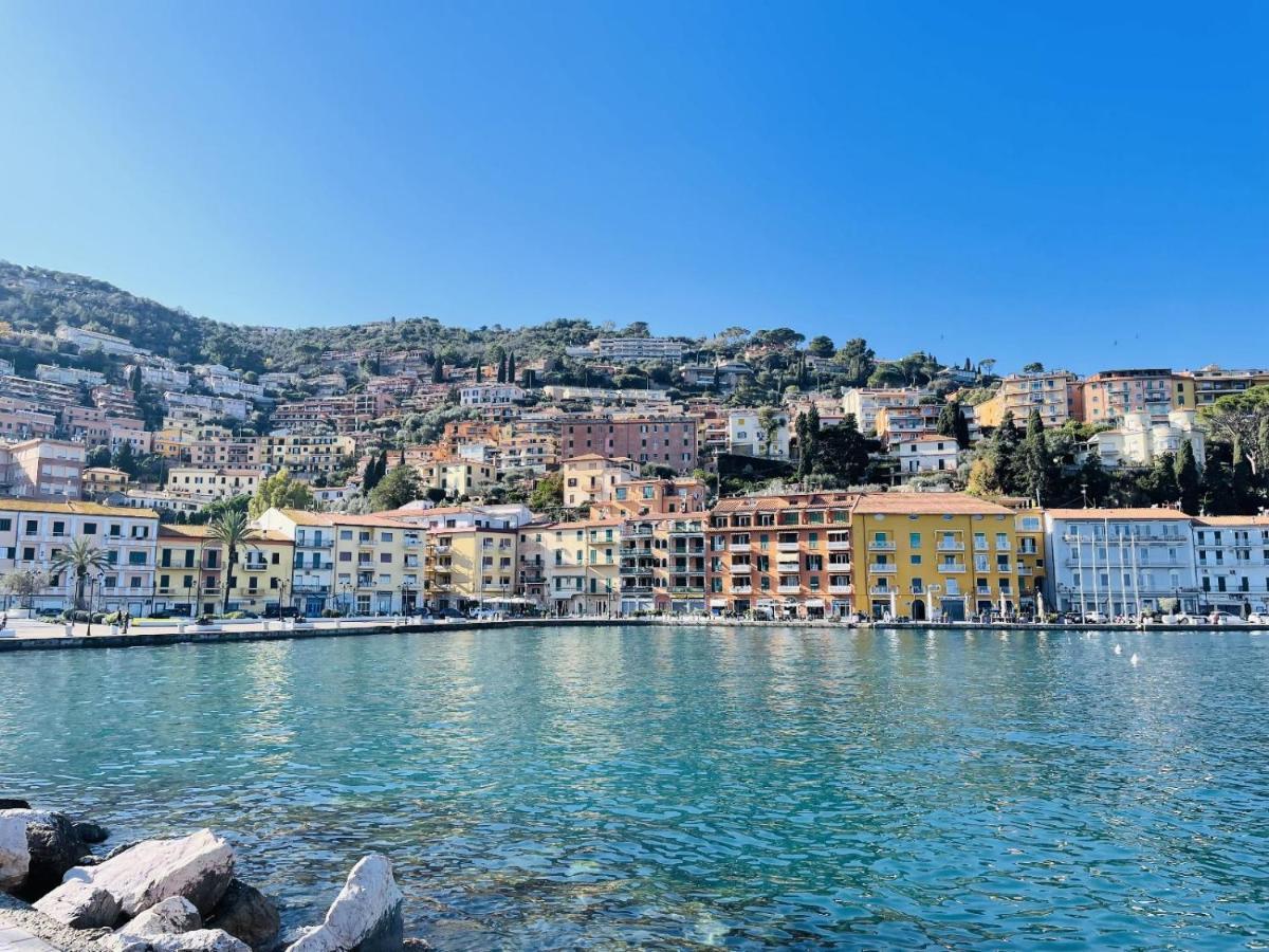 Maddy House - 50 Mt Dal Mare Βίλα Porto Santo Stefano  Εξωτερικό φωτογραφία